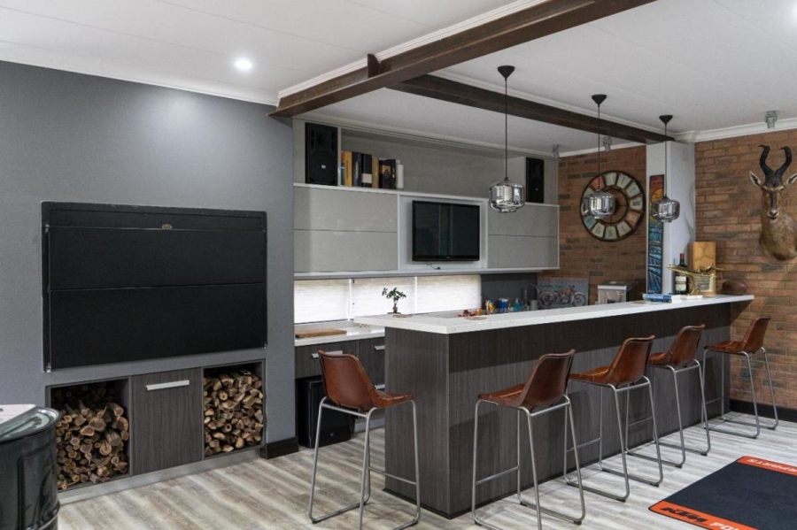 6 Bedroom Property for Sale in Sasolburg Ext 4 Free State